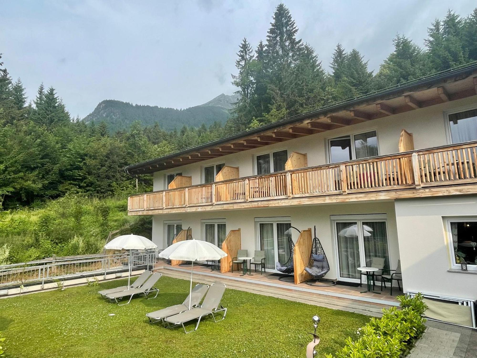 Sweet Cherry - Boutique & Guesthouse Tyrol Ίνσμπρουκ Εξωτερικό φωτογραφία