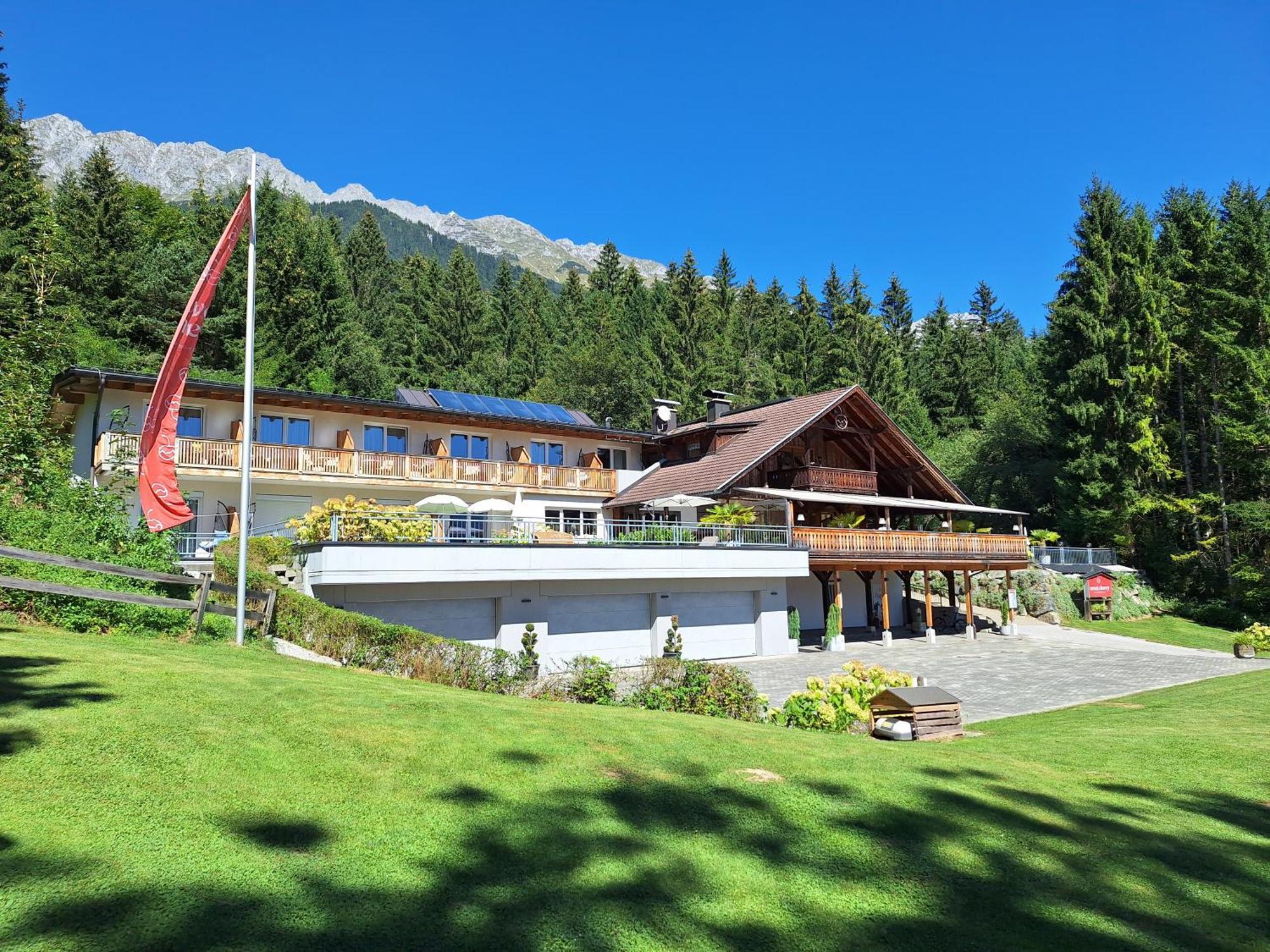 Sweet Cherry - Boutique & Guesthouse Tyrol Ίνσμπρουκ Εξωτερικό φωτογραφία